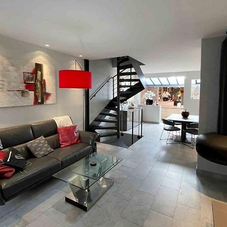 פריז Charming Townhouse With Garden In The City Of Love מראה חיצוני תמונה