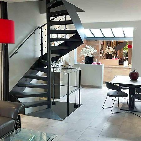 פריז Charming Townhouse With Garden In The City Of Love מראה חיצוני תמונה