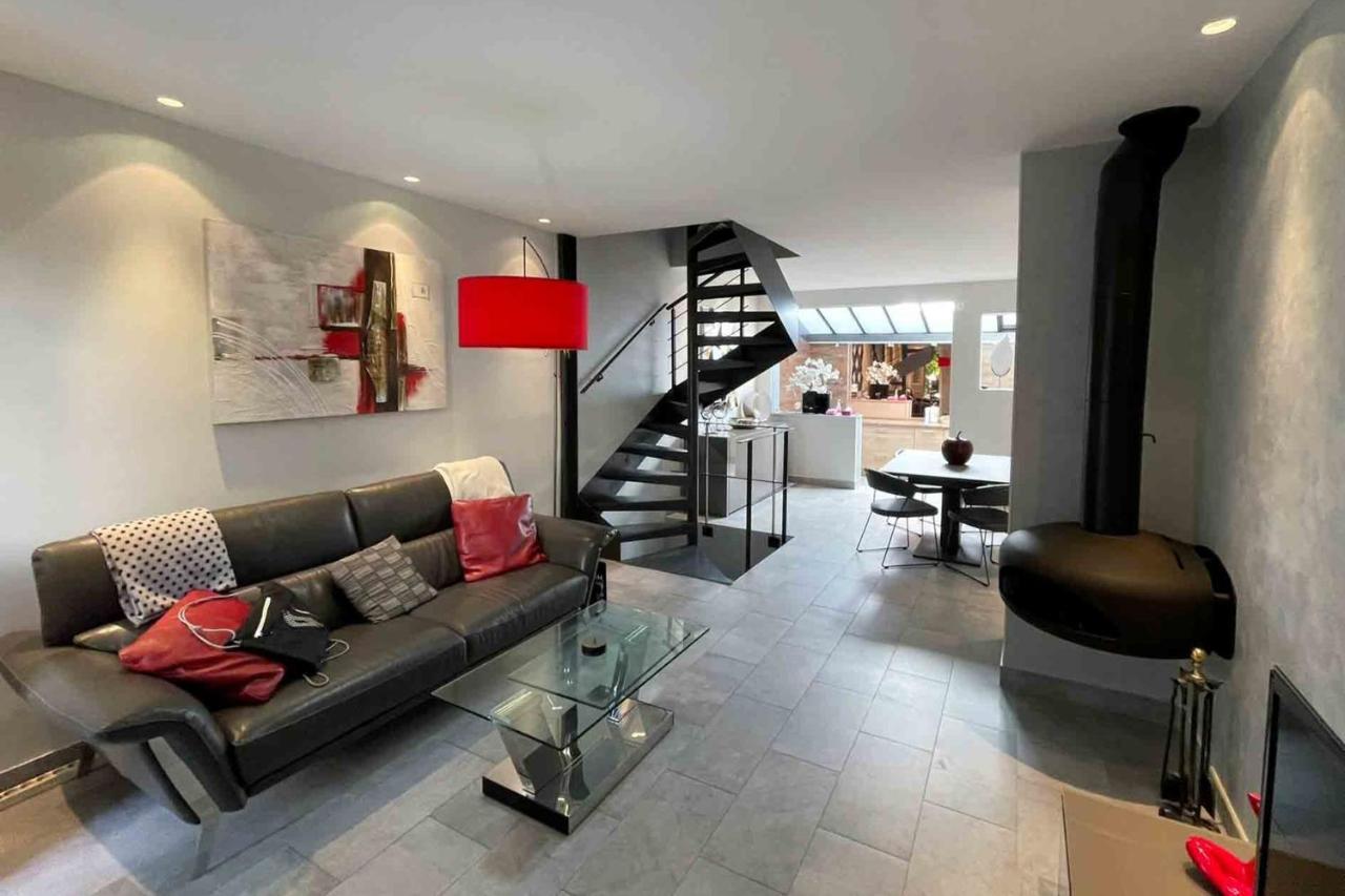 פריז Charming Townhouse With Garden In The City Of Love מראה חיצוני תמונה