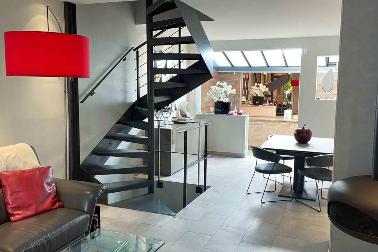 פריז Charming Townhouse With Garden In The City Of Love מראה חיצוני תמונה